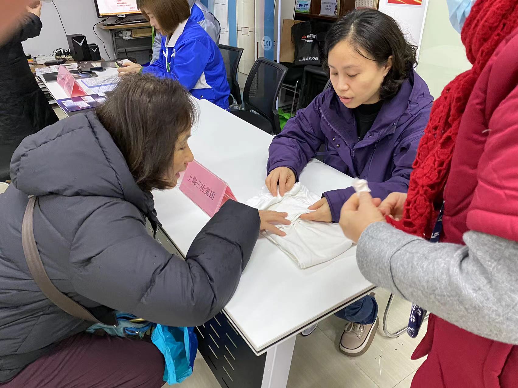 衣物縫補咨詢 8324c6680f57e9ee6293fd39751a033(1).jpg