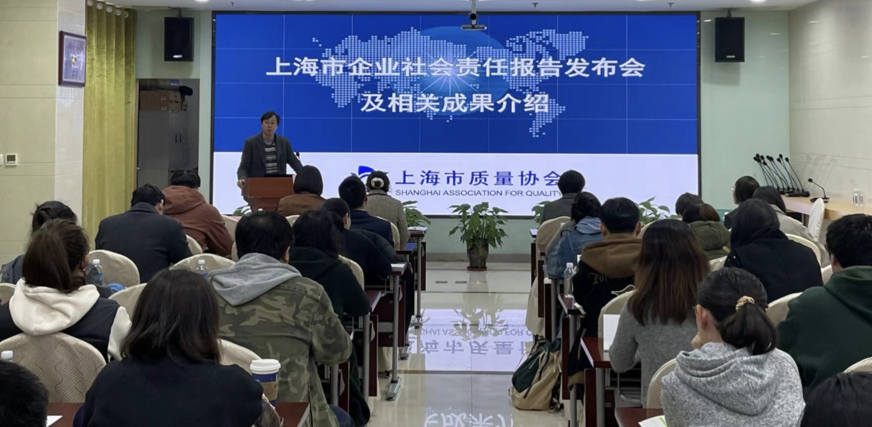 照片3.jpg 照片3.jpg