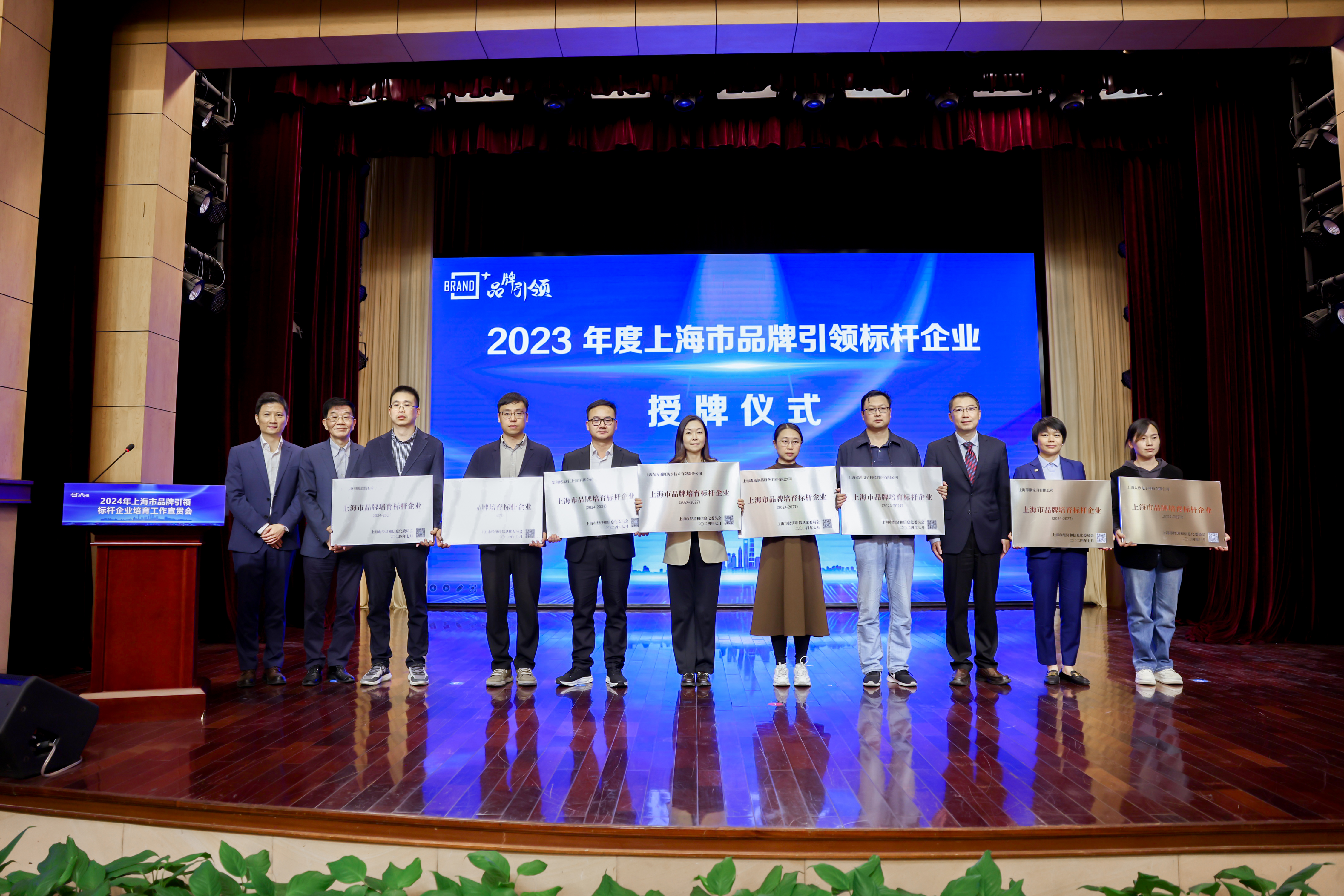 13943270.jpg 13943270.jpg